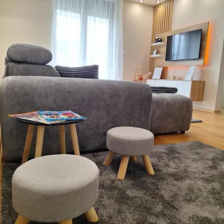 Apartament Duma 2 *